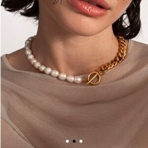 St. Moran Freshwater Pearl Angelos Necklace